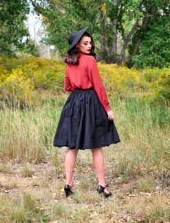 Helen Retro Blouse In Cognac -Retrolicious 4994 back