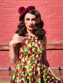 Elizabeth Dress In Grapes -Retrolicious 5020 closeup